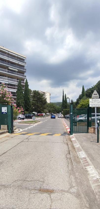 Grand T2 Lumineux Et Climatise Avec Balcon Appartamento Aix-en-Provence Esterno foto