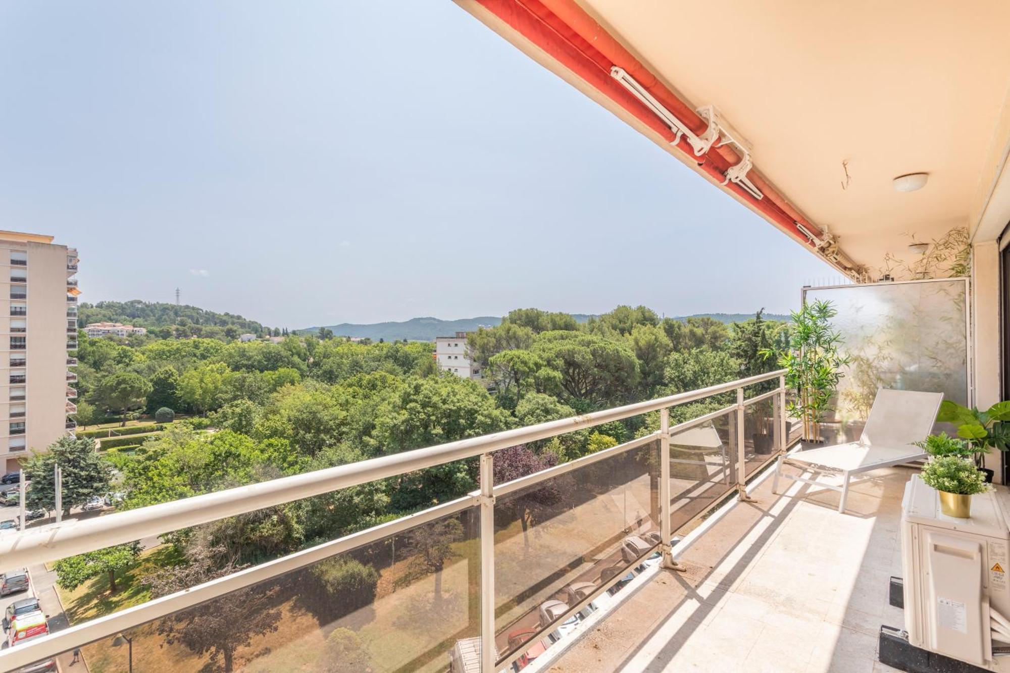 Grand T2 Lumineux Et Climatise Avec Balcon Appartamento Aix-en-Provence Esterno foto
